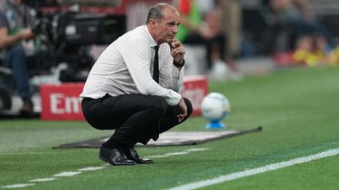 ARCHIVO - Massimiliano Allegri, entrenador del AC Milan, reacciona durante el partido de fútbol de la Serie A entre AC Milan y Cagliari, el 24 de mayo de 2026, en Milán, Italia. (AP Foto/Antonio Calanni, Archivo)