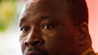 americateve | El teniente coronel Issac Yacouba Zida durante una rueda de prensa en la ciudad de Uagadug&uacute;, en Burkina Faso, el 3 de noviembre de 2014. (Foto AP/Theo Renaut)