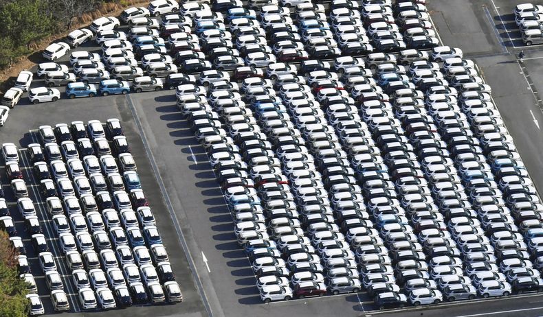 Vista de una fábrica de Daihatsu Motor Co en Ryuo, prefectura Shiga, Japón, el 25 de diciembre de 2023. (Kyodo News via AP)