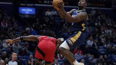 Williamson lidera victoria de los Pelicans ante Raptors