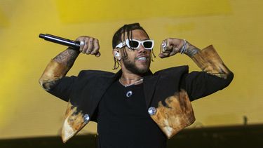 ARCHIVO - Jhayco durante su presentación en el festival Coca-Cola Flow Fest en la Ciudad de México el 26 de noviembre de 2022. Jhayco se presentará en concierto en México y Estados Unidos en el segundo semestre de 2023. (Foto AP/Alejandro Godínez, archivo)
