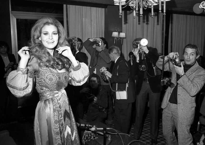 ESP-CIN RAQUEL WELCH-DECESO