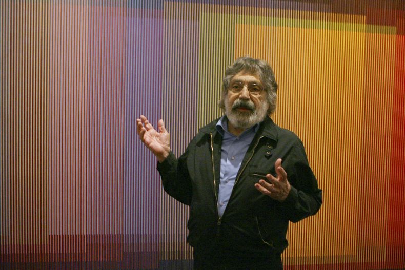 ESP-ART_CARLOS_CRUZ-DIEZ-DECESO-1.jpg