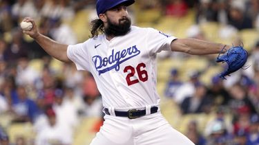 Gonsolin logra 8va victoria, Dodgers ganan a Angelinos 2-0