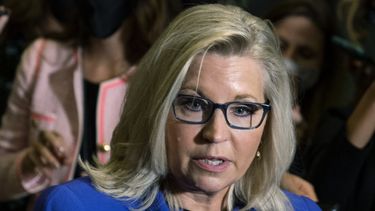 Liz Cheney destituída por republicanos en el Congreso