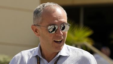 ARCHIVO - Foto del 2 de marzo del 2023, el director ejecutivo de la F1 Stefano Domenicali en el Circuito Internacional de Bahrein. El sábado 6 de mayo del 2023, Domenicali dice estar abierto a que regrese el Gran Premio de Francia. (AP Foto/Frank Augstein, Archivo)
