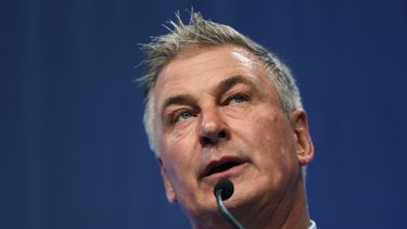 En video, Baldwin apoya investigación de Mueller sobre Rusia