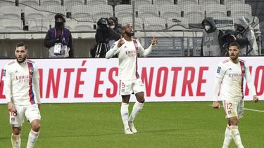 El recuperado Dembélé anota el gol del triunfo de Lyon