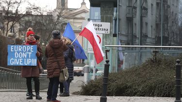 Inmigración y democracia causan fricciones en Unión Europea