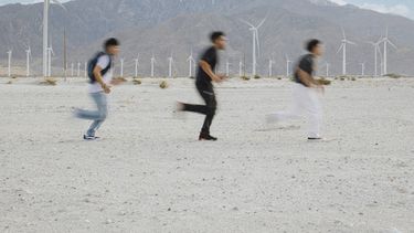 En esta portada proporcionada por Warner Music Latina, Descifrar de Los Aptos. (Warner Music Latina vía AP)