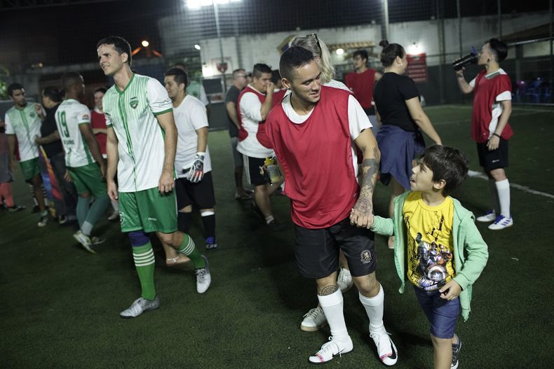 REP-GEN_BRASIL-FUTBOL_TRANS-3.jpg