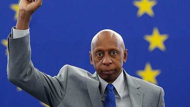 farinas premiado con la medalla de la libertad truman-reagan