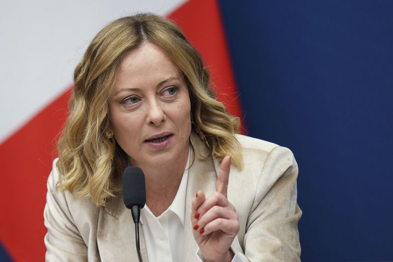 ARCHIVO – La primera ministra italiana, Giorgia Meloni, en una conferencia de prensa de fin de año en Roma, el 9 de enero de 2025. (AP Foto/Alessandra Tarantino, Archivo)