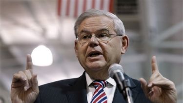 senador bob menendez se defiende de las acusaciones en su contra
