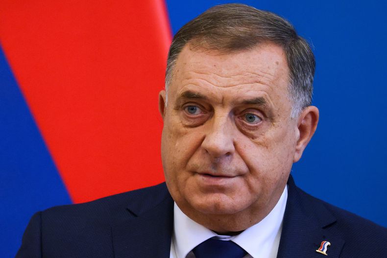 El líder serbobosnio Milorad Dodik en Budapest, Hungría, el 4 de septiembre del 2025. (Robert Hegedus/MTI via AP)
