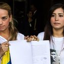 Denuncian que arrojan excremento a López, Ceballos, Scarano y Lucchesse