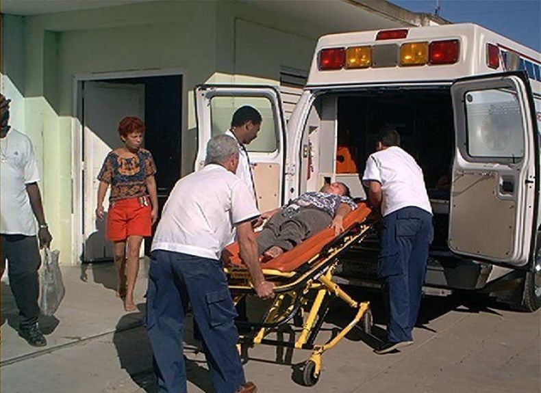 ambulancia sium cienfuegos cuba.jpg
