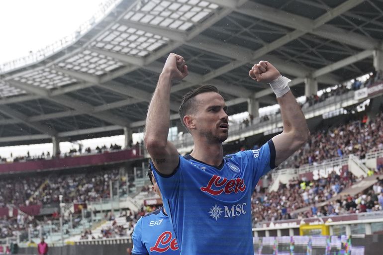 Napoli supera al Torino a pesar de que Insigne falla penal