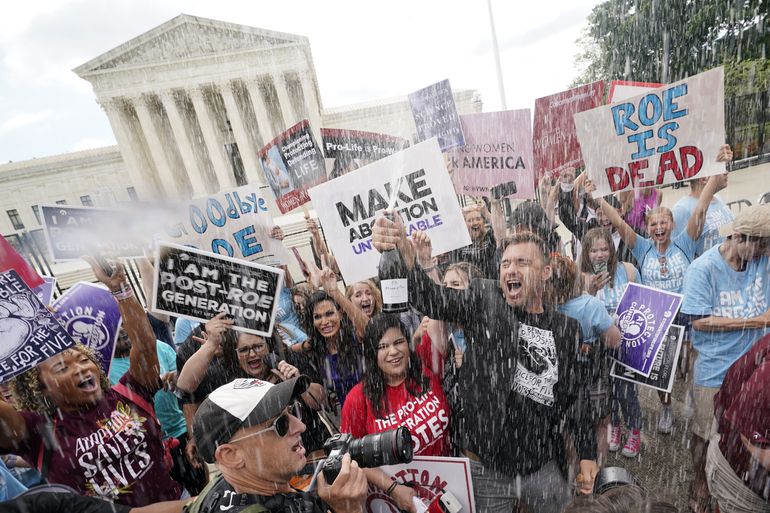 Corte Suprema de EEUU revoca caso Roe vs. Wade sobre aborto