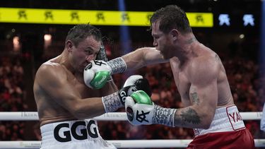 Álvarez vence a Golovkin por decisión en fin de trilogía
