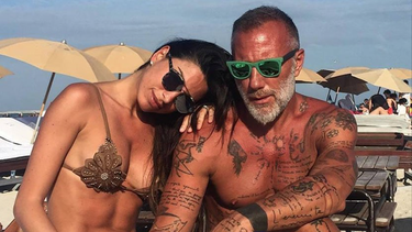 multimillonario italiano gianluca vacchi se compra casa en miami y lo celebra