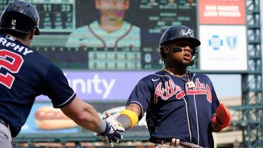 mlb: ¡el numero 1! vea la estadistica donde ronald acuna jr. supera a shohei ohtani