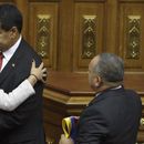 Maduro y las hijas de Chávez llevan una vida de lujo y despilfarro, denuncia un diputado opositor