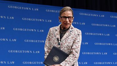 Dan de alta a jueza de la Corte Suprema Ruth Bader Ginsburg