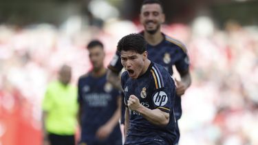 Fran Garcia del Real Madrid celebra tras anotar el primer gol de su equipo en el duelo ante el Granada en la liga española el sábado 11 de mayo del 2024. (AP Foto/Fermin Rodriguez)