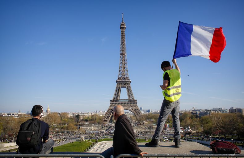 EUR-GEN_TORRE_EIFFEL-0.jpg