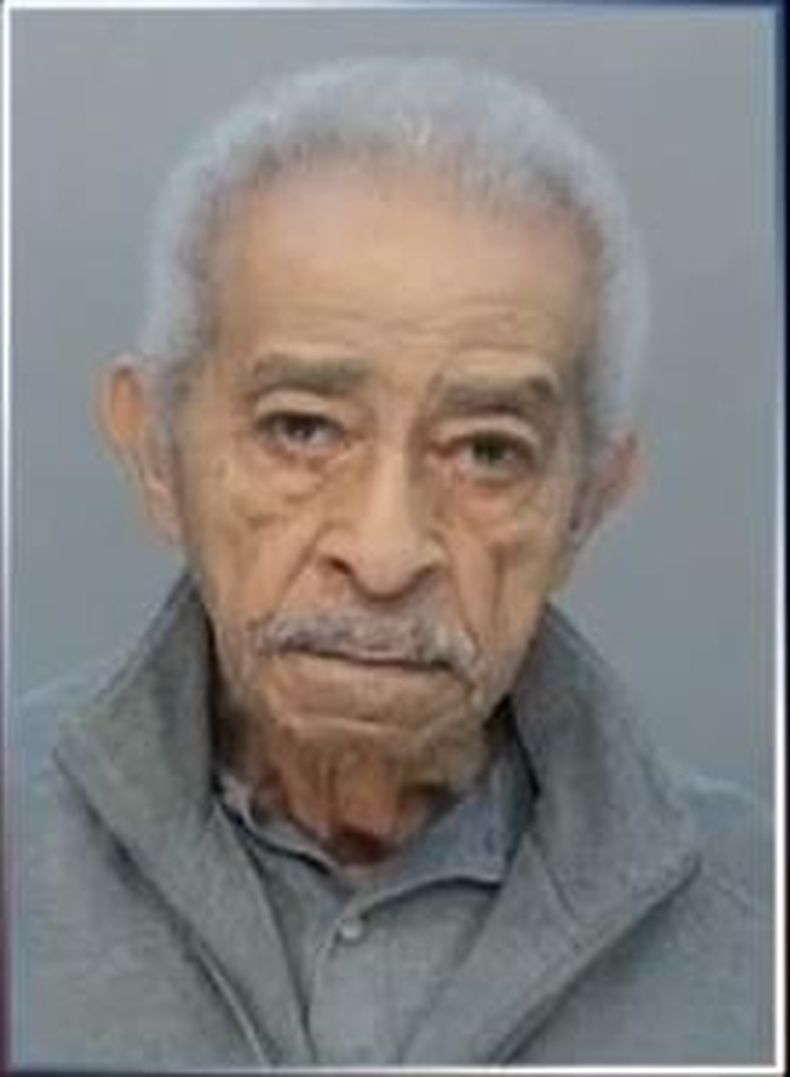 Radican cargos contra hombre que le disparó a su hijo en la residencia de ambos en Westchester.