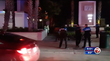 muere sospechoso de apunalar a policia en miami beach