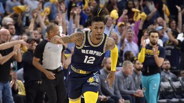 Morant anota 47 y los Grizzlies empatan 1-1 con los Warriors