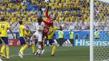 con penal marcado por el var, suecia derrota a corea del sur