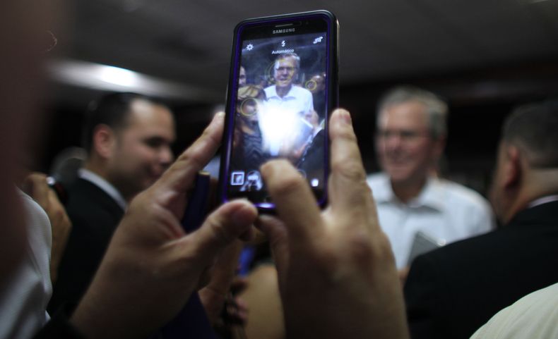 AMN-POL_PUERTO_RICO-JEB_BUSH-0.jpg