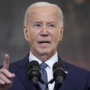 El presidente Joe Biden comenta sobre el veredicto en el juicio de dinero a cambio de silencio que enfrenta el expresidente Donald Trump y sobre Oriente Medio, desde el Comedor de Estado de la Casa Blanca, el viernes 31 de mayo de 2024, en Washington. (AP Foto/Evan Vucci)