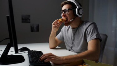 internet, una amenaza oculta a la salud del corazon