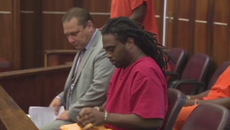 HOMBRE SALE LIBRE --GINA.png