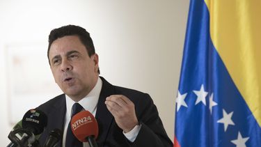 Maduro rechaza amenaza de Trump y revisa relación con EEUU