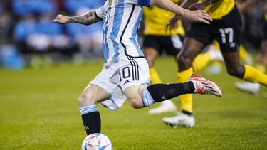 Messi da motivos de preocupación al Niza en su visita al PSG