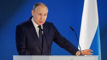 Vladimir Putin durante el discurso sobre el estado de la nación. EFE/EPA/MAXIM SHIPENKOV