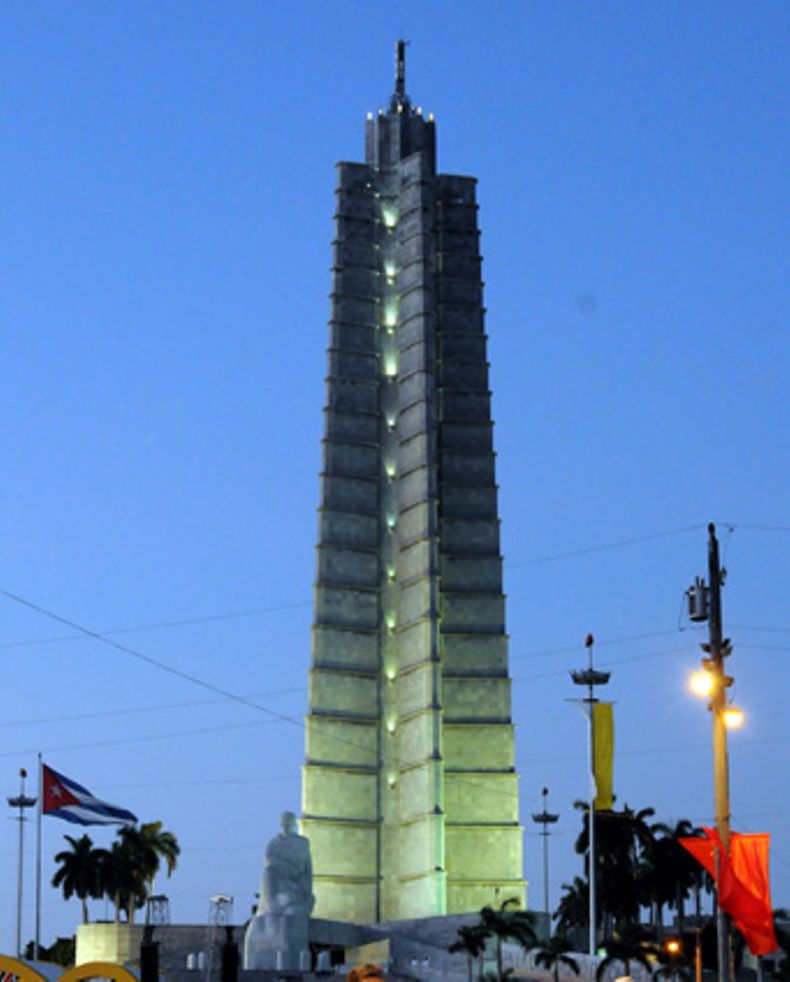 plaza revolucion.jpg