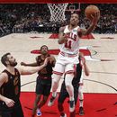 DeRozan y Vucevic llevan a Bulls a triunfo sobre Cavs