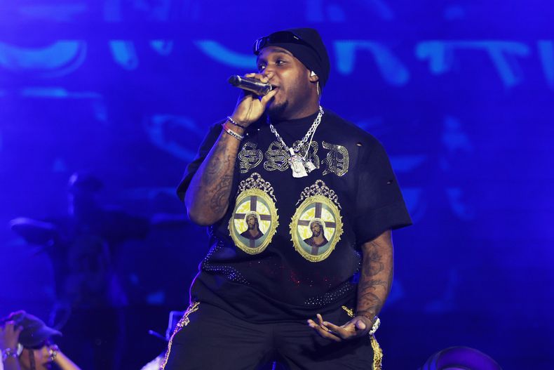 Sech se presenta durante el festival de música Coca-Cola Flow Fest en la Ciudad de México, el domingo 23 de noviembre de 2025. (Foto AP/Ginnette Riquelme)