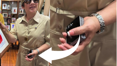 lis cuesta exhibe un celular de mas de 1.000 dolares durante su visita oficial a china
