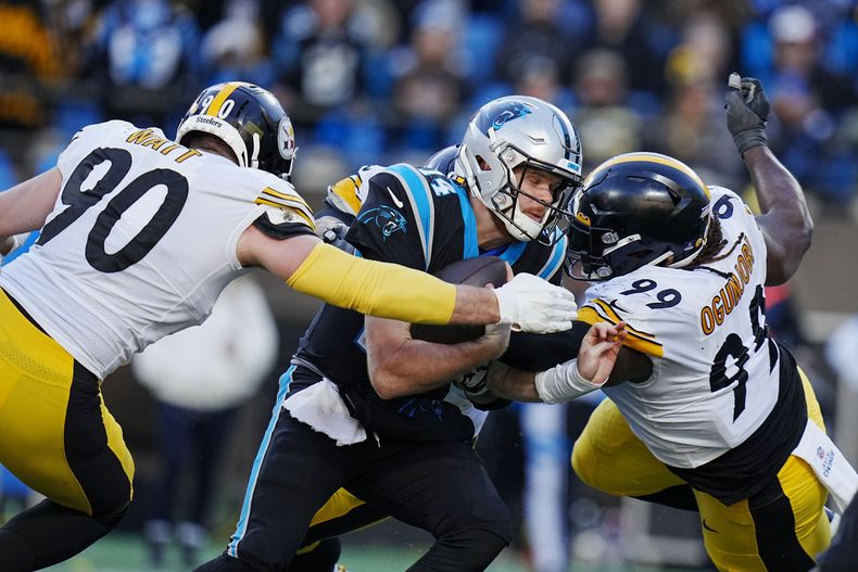 DEP-NFL STEELERS-PANTHERS