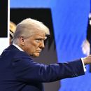 El presidente Donald Trump habla en la cumbre del Instituto de la Iniciativa de Inversión Futura (FII, por sus siglas en inglés) en Miami Beach, Florida, el miércoles 19 de febrero de 2025. (Pool vía AP)