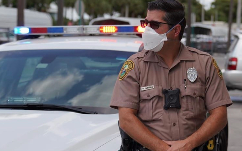 Policia Miami Dade