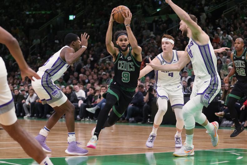 DEP-BAS KINGS-CELTICS