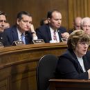 LO ÚLTIMO: Kavanaugh se defiende con nudo en la garganta